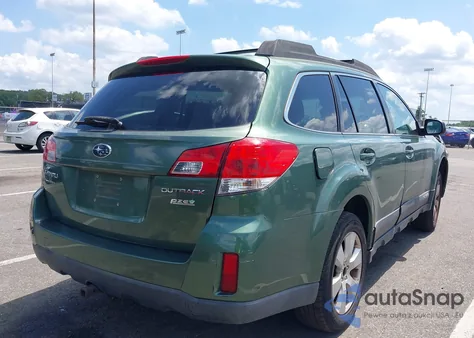2012 Subaru Outback 2.5I Premium z USA, uszkodzony, nr VIN 4S4BRBCCXC3290309